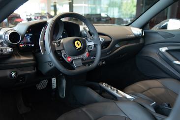 Ferrari F8 Tributo — photo 5