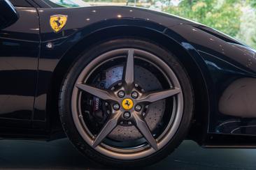 Ferrari F8 Tributo — photo 10