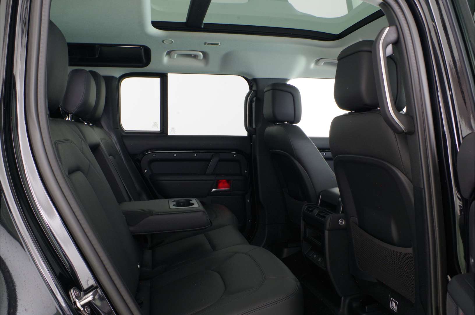 Land Rover Defender 110 P300e X-Dynamic HSE - 2025 - Joinsteer - #4