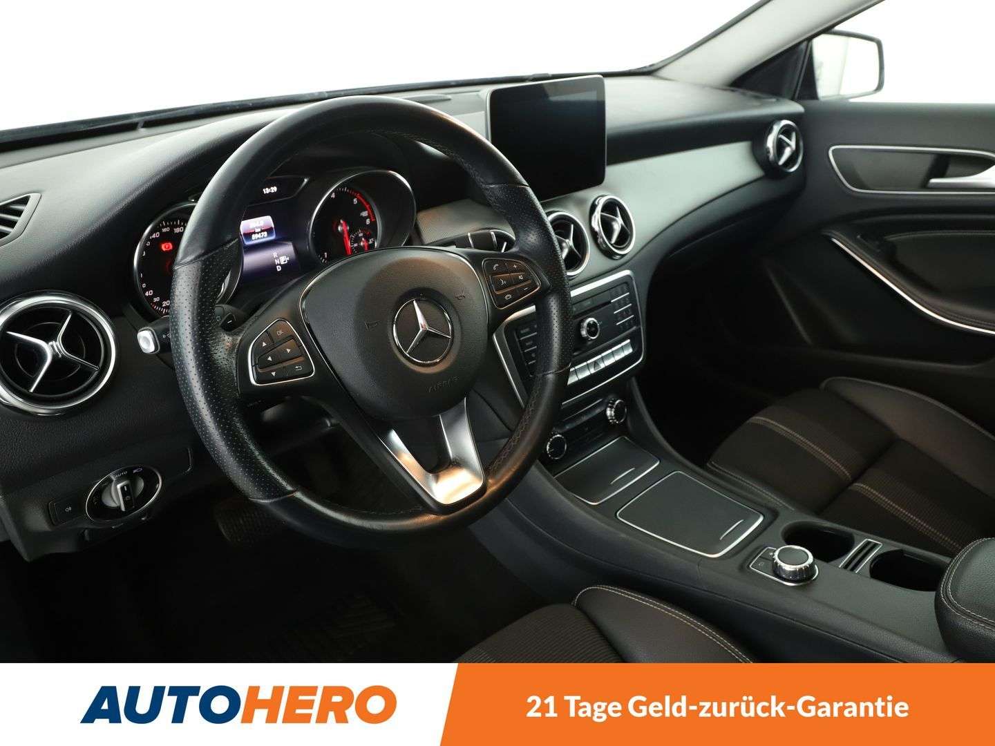 Mercedes GLA 220 Urban - 2019 - Joinsteer - #8