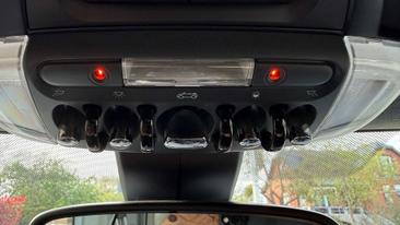 Mini Cabrio COOPER — photo 19