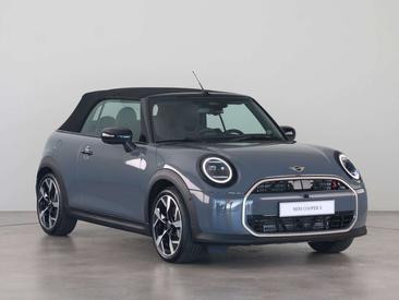 Mini Cabrio Favoured Cooper — photo 3
