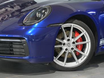 Porsche 992 I Carrera 4S Cabriolet — photo 6