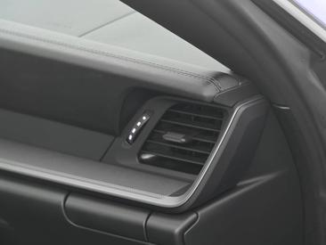 Porsche 992 I Carrera 4S Cabriolet — photo 23