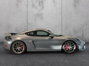 Porsche 718 type 982 Cayman GT4 — photo 6