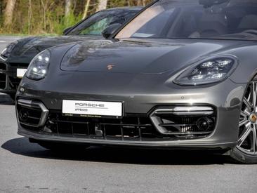Porsche Panamera II ph2 Turbo S E-Hybrid — photo 9
