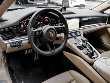 Porsche Panamera II ph2 Turbo S E-Hybrid — photo 10
