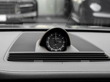 Porsche Panamera II ph2 Turbo S E-Hybrid — photo 13