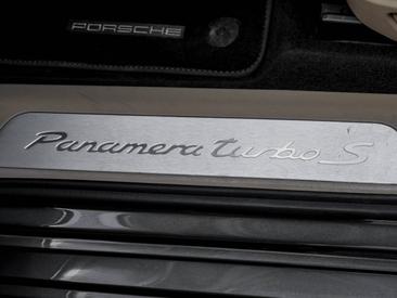 Porsche Panamera II ph2 Turbo S E-Hybrid — photo 25