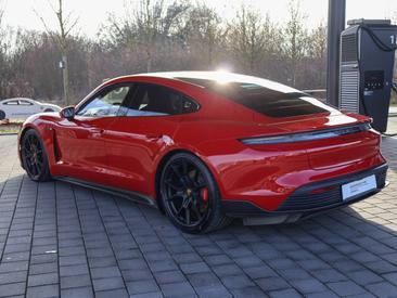 Porsche Taycan GTS 2023 Rouge — photo 3