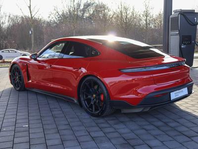 Porsche Taycan GTS 2023 Rouge