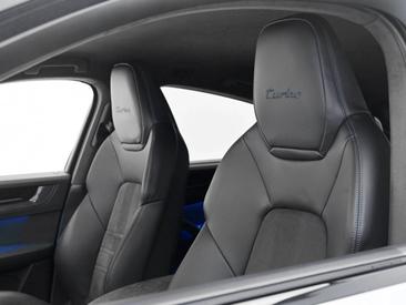Porsche Cayenne III Turbo E-Hybrid — photo 14