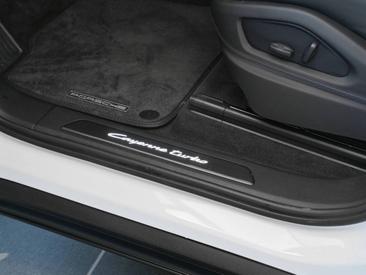 Porsche Cayenne III Turbo E-Hybrid — photo 18