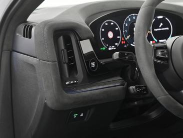 Porsche Cayenne III Turbo E-Hybrid — photo 24