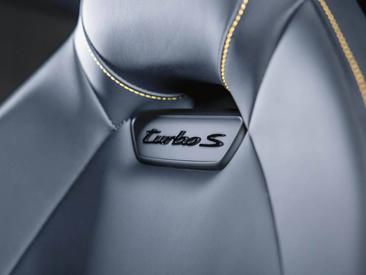Porsche Panamera III Turbo S E-Hybrid — photo 48