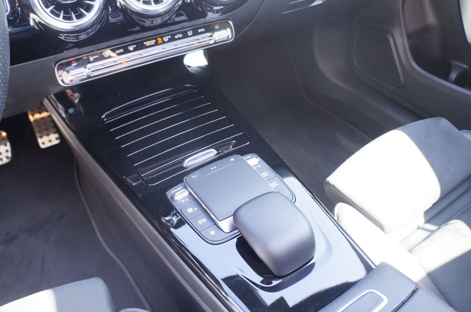 Mercedes CLA Shooting Break 220 Premium - 2023 - Joinsteer - #13