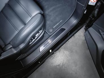 Porsche Cayenne III GTS — photo 27