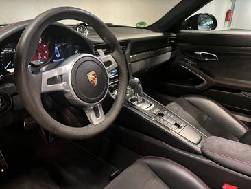 Porsche 991 I Carrera 4 GTS Cabriolet — photo 12
