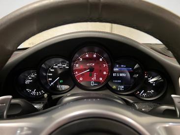 Porsche 991 I Carrera 4 GTS Cabriolet — photo 15