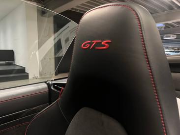 Porsche 991 I Carrera 4 GTS Cabriolet — photo 24