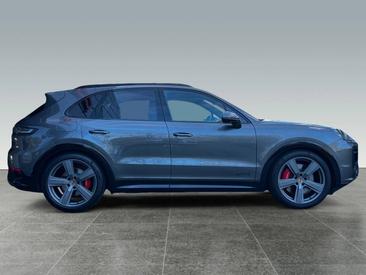 Porsche Cayenne III GTS — photo 4
