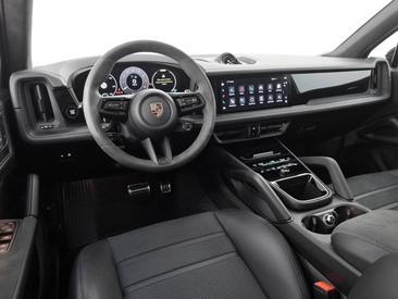 Porsche Cayenne III GTS — photo 16