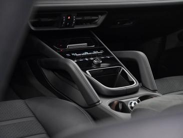 Porsche Cayenne III GTS — photo 18