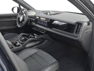 Porsche Cayenne III GTS — photo 19