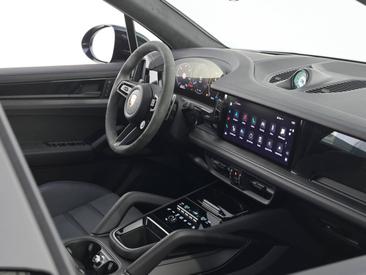 Porsche Cayenne III GTS — photo 20