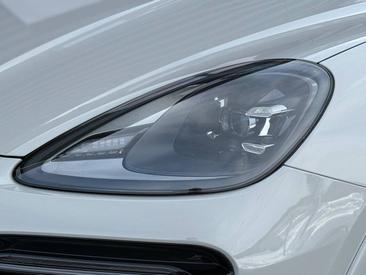 Porsche Cayenne III Coupé Platinum Edition — photo 9