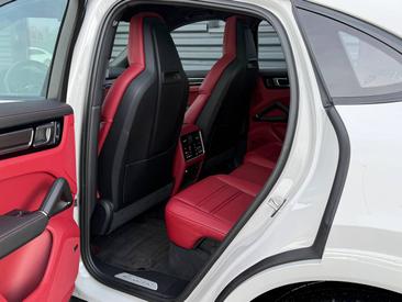 Porsche Cayenne III Coupé Platinum Edition — photo 17