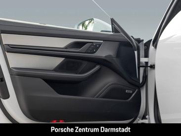 Porsche Taycan ph2 GTS Sport Turismo — photo 20