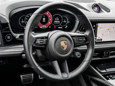 Porsche Cayenne III GTS Coupé — photo 13