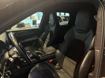 Porsche Cayenne III GTS — photo 13