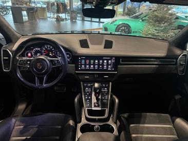 Porsche Cayenne III GTS — photo 15