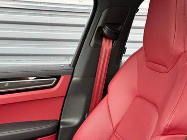 Porsche Cayenne III Coupé Platinum Edition — photo 41