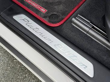 Porsche Cayenne III Coupé Platinum Edition — photo 44