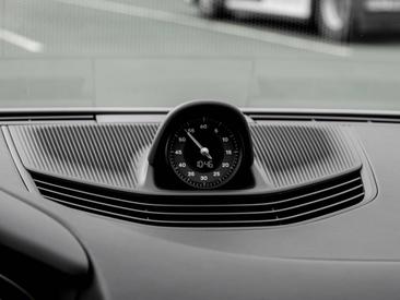 Porsche Taycan ph2 GTS — photo 21