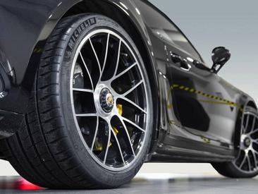 Porsche 991 II Turbo S Cabriolet — photo 8