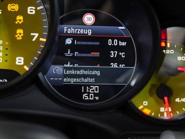 Porsche 991 II Turbo S Cabriolet — photo 30