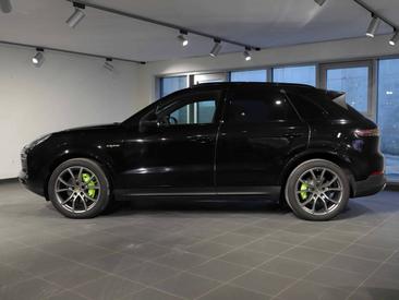 Porsche Cayenne III E-Hybrid — photo 2