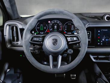Porsche Cayenne III Turbo E-Hybrid — photo 19