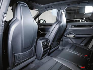 Porsche Cayenne III Turbo E-Hybrid — photo 23