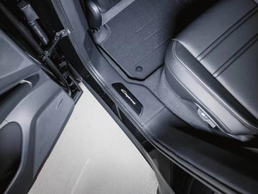 Porsche Cayenne III Turbo E-Hybrid — photo 29