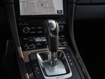 Porsche 991 II Turbo S — photo 16