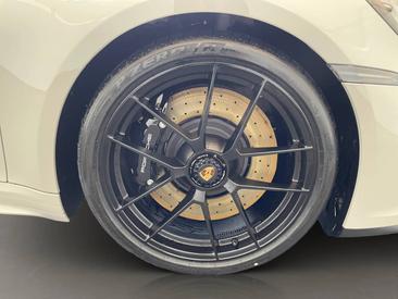 Porsche 992 II Carrera GTS — photo 9