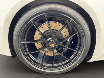 Porsche 992 II Carrera GTS — photo 10
