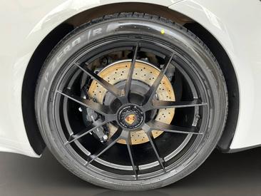 Porsche 992 II Carrera GTS — photo 11