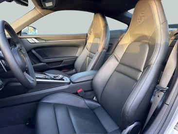 Porsche 992 I Carrera — photo 16