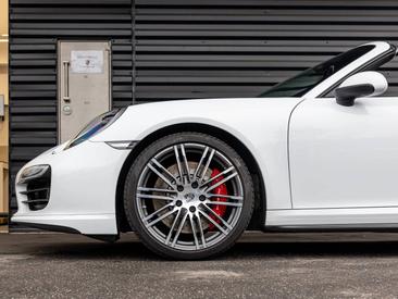 Porsche 991 I Turbo Cabriolet — photo 7
